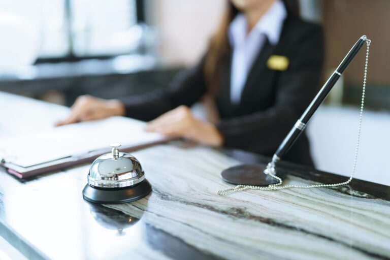 クリーナー・受付スタッフ Bowen